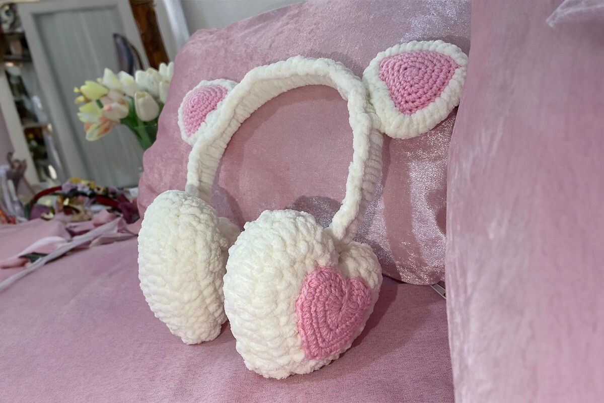 Crochet Heart Earmuffs PATTERN Graphic by Gaida Aamigurumi Store · Creative Fabrica